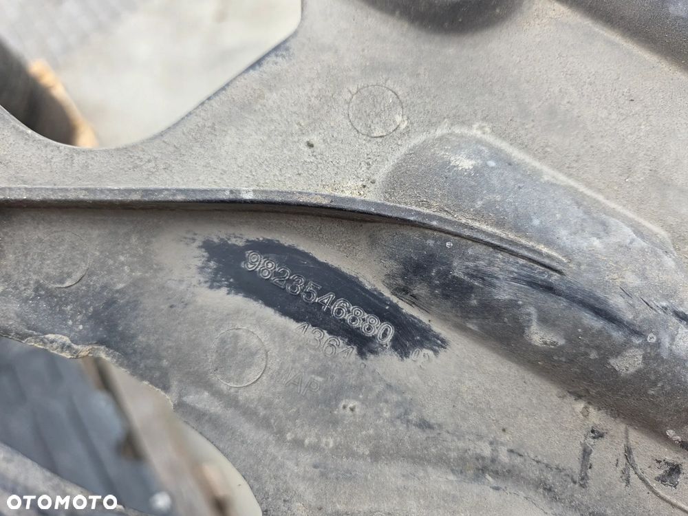 Osłona podwozia prawa tylna Peugeot 208 II  9823546880 - 10