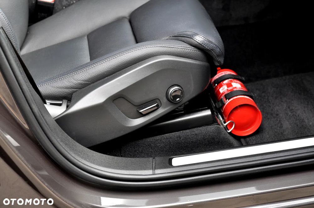 Volvo XC 60 B4 D Geartronic Momentum Pro - 14