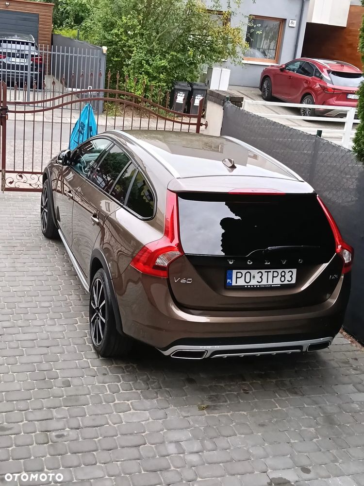 Volvo V60 Cross Country D3 Drive-E Momentum - 29