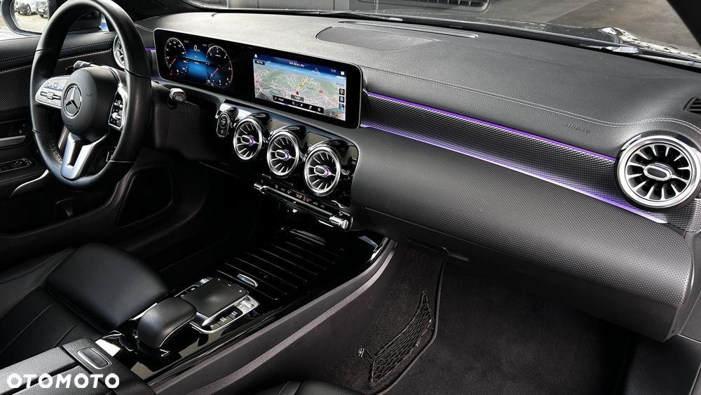 Mercedes-Benz CLA - 22