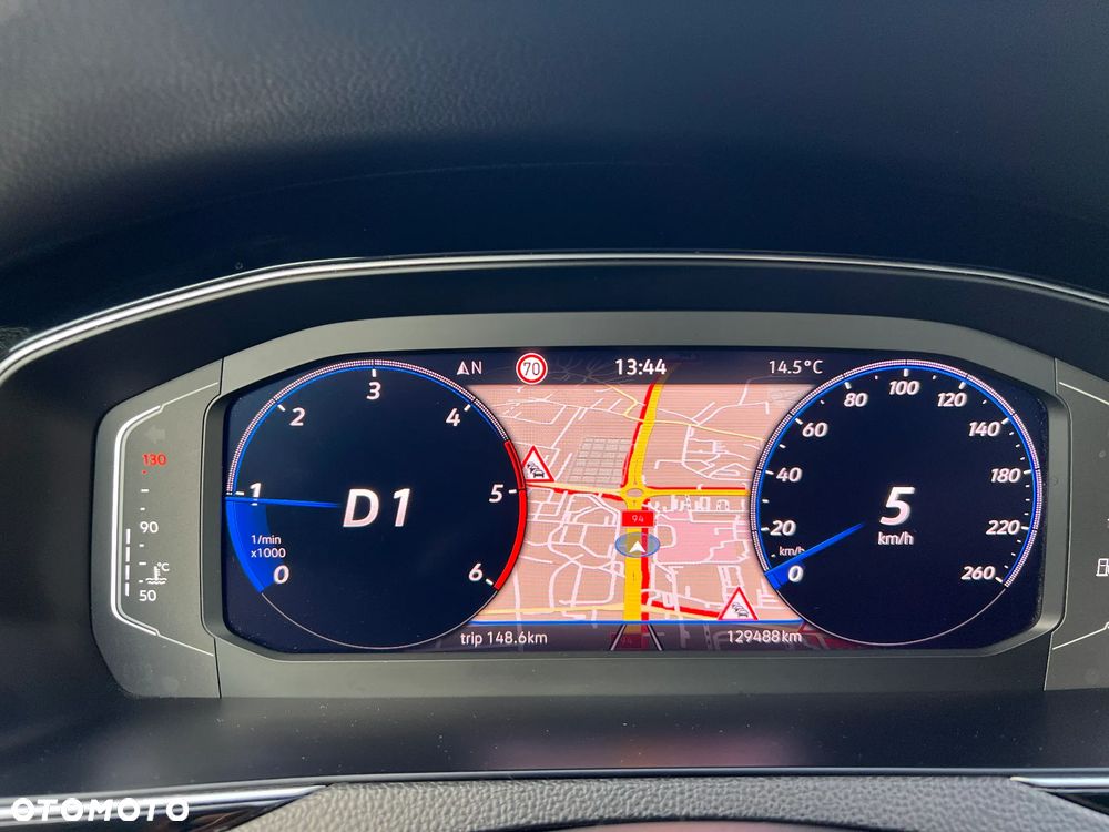 Volkswagen Passat - 23