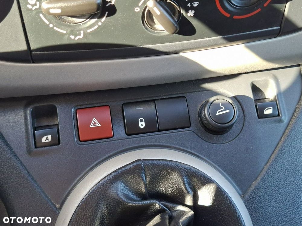 Peugeot Partner 1.6 VTi Active - 19