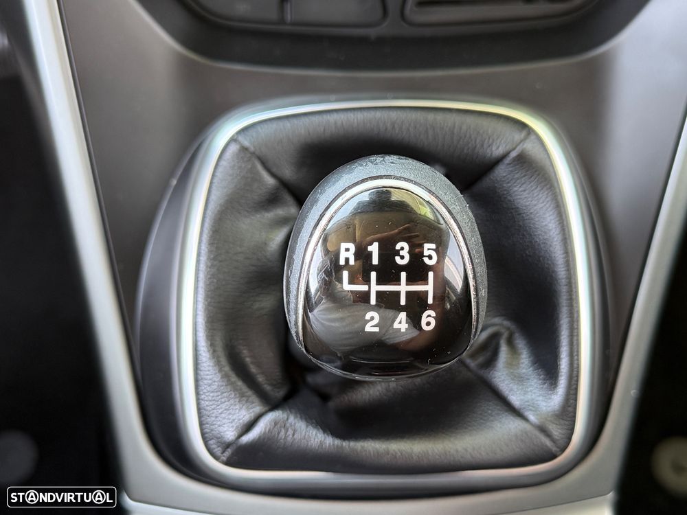 Ford Kuga 1.5 TDCi Titanium - 13