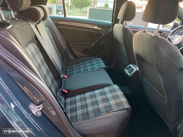 VW Golf 1.4 GTE Plug-In-Hybrid DSG - 38