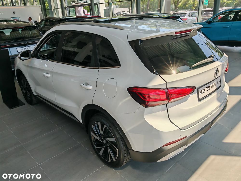 MG ZS Hybrid+ - 9