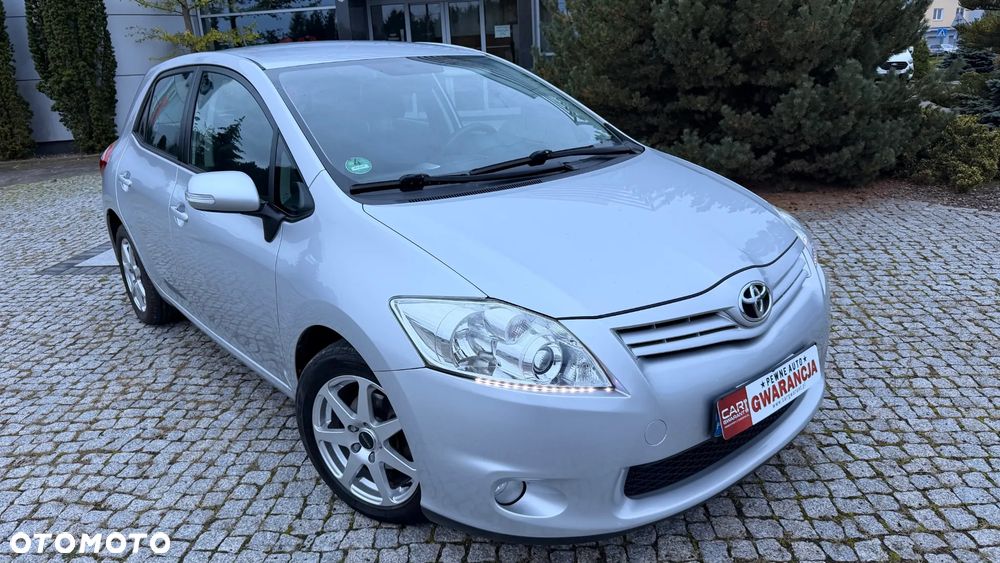 Toyota Auris 1.6 Prestige - 27