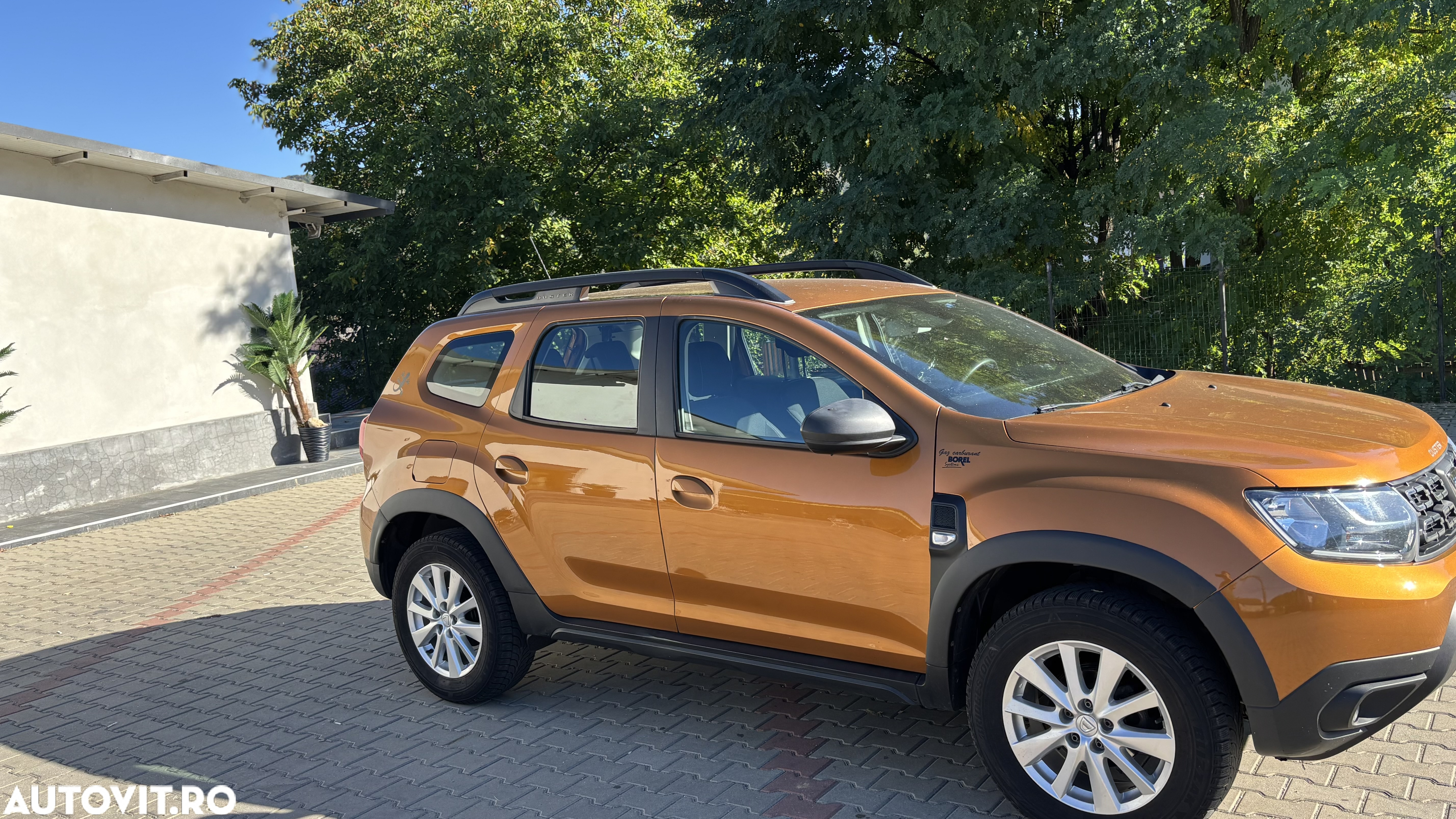 Dacia Duster 1.6 4x2 Laureate - 3