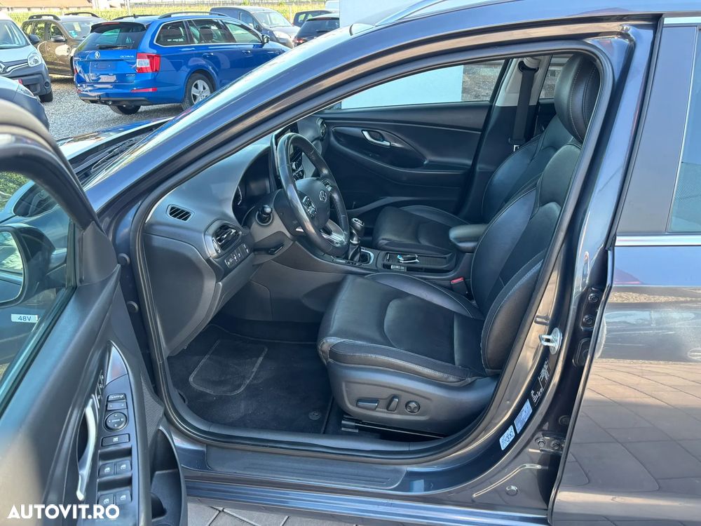 Hyundai i30 - 13