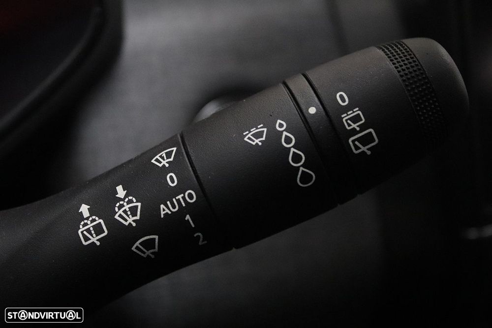 Mitsubishi Colt 1.0 MPI-T Invite - 17