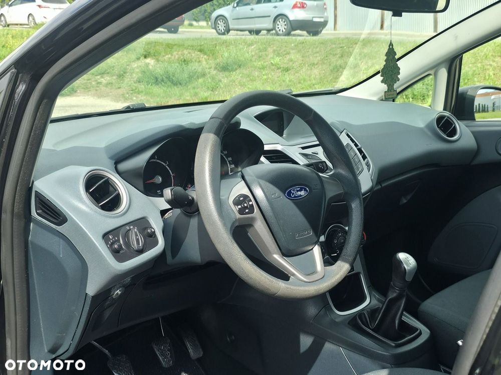 Ford Fiesta - 5