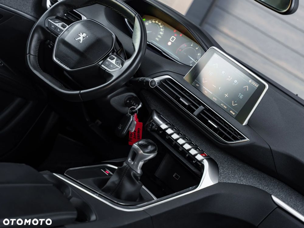 Peugeot 3008 1.6 BlueHDi Allure S&S - 20