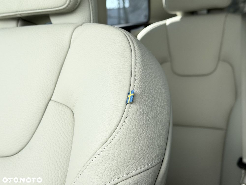 Volvo XC 60 - 35