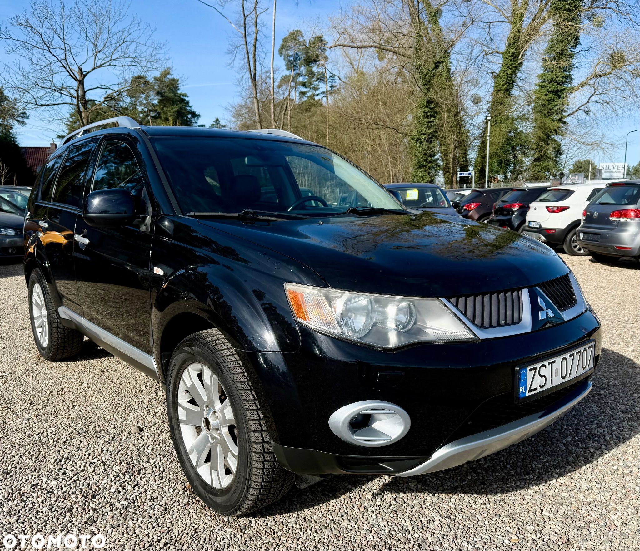 Mitsubishi Outlander 2.0 DID Intense + SE - 1
