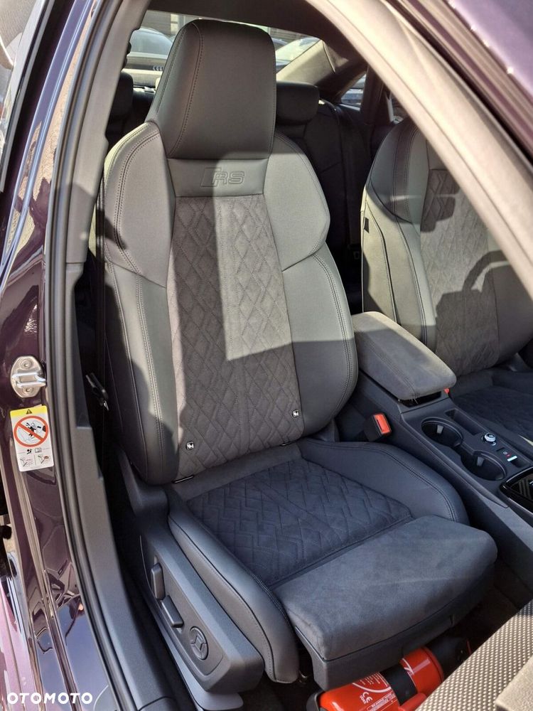 Audi RS3 Limousine - 30