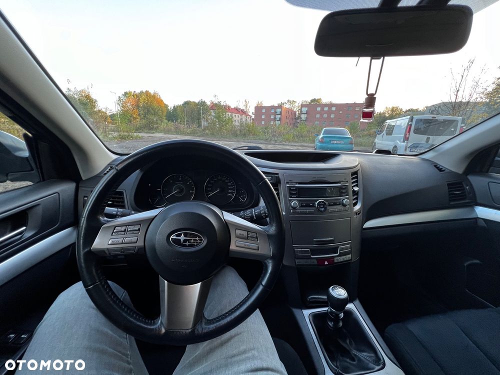 Subaru Outback 2.0 D Comfort - 10