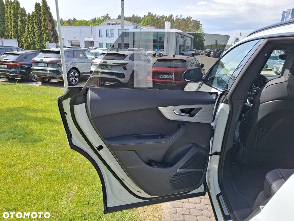 Audi Q8 - 24