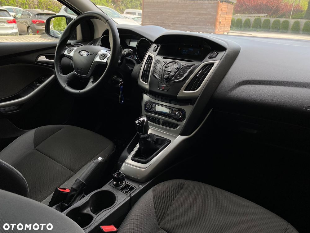 Ford Focus 1.6 Gold X (Trend) - 34