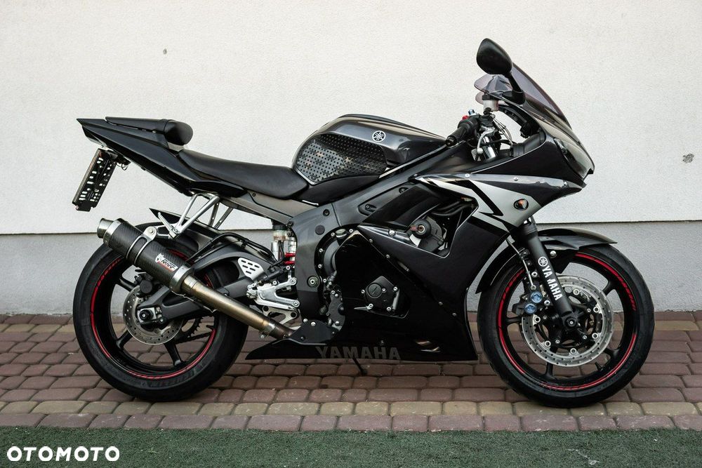 Yamaha R6 - 3
