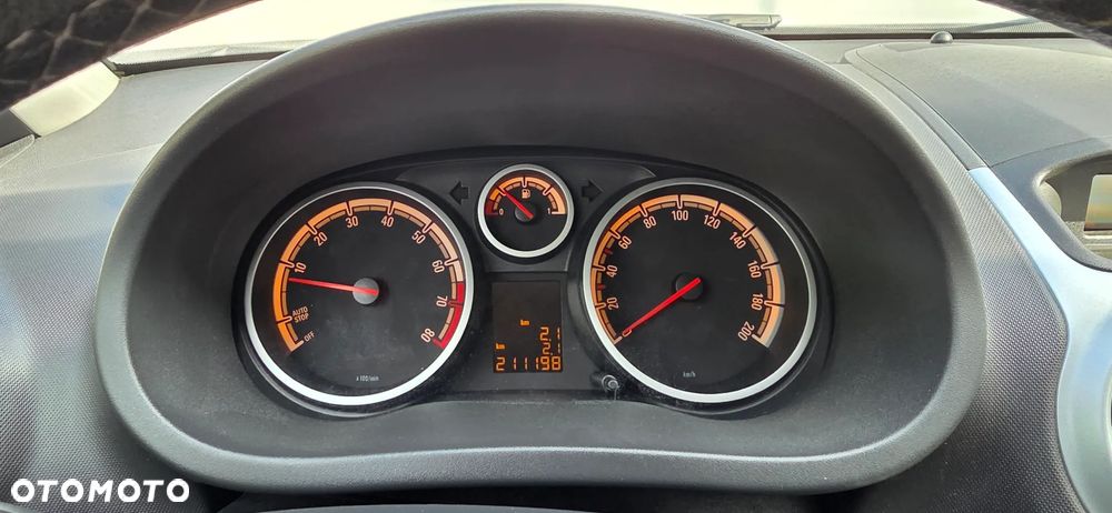 Opel Corsa 1.4 16V 150 Jahre - 25