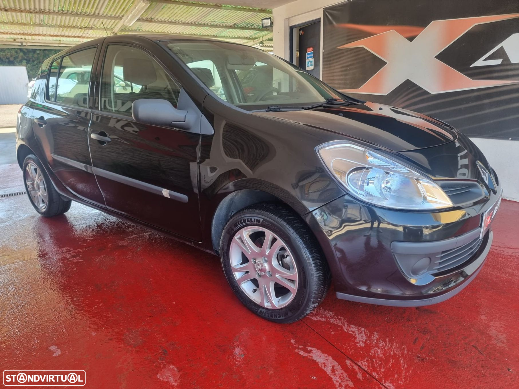 Renault Clio 1.2 16V Confort - 3