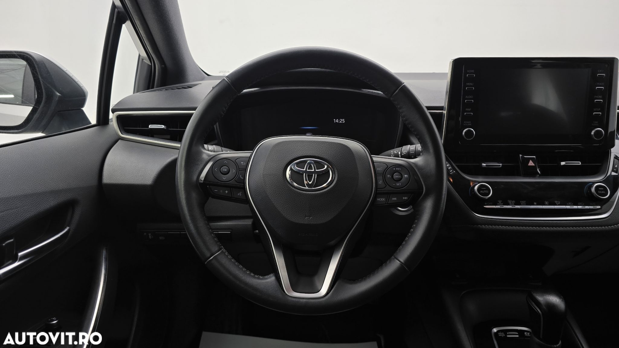 Toyota Corolla - 15