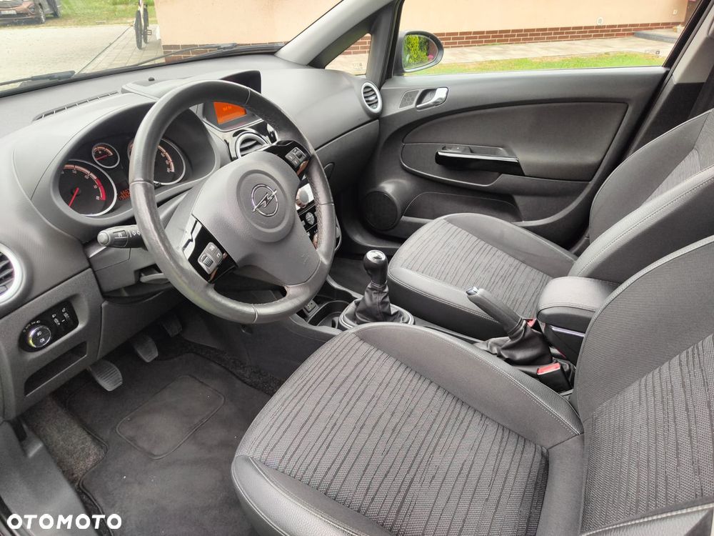 Opel Corsa 1.4 16V Energy - 16