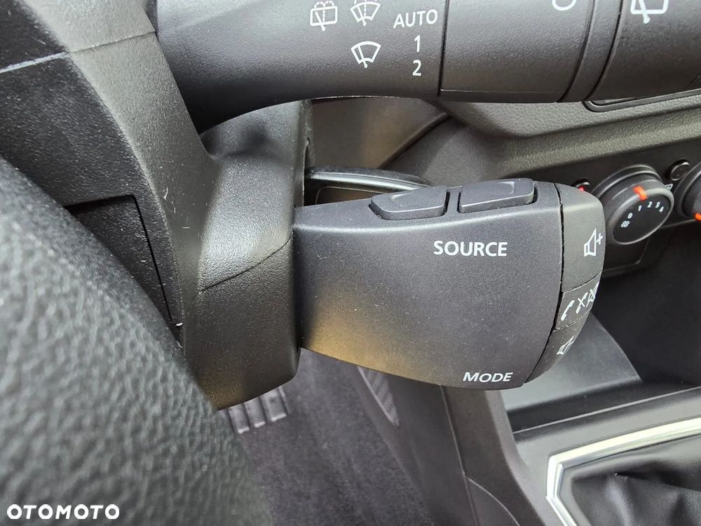 Dacia Sandero 1.0 TCe Laureate S&S - 32
