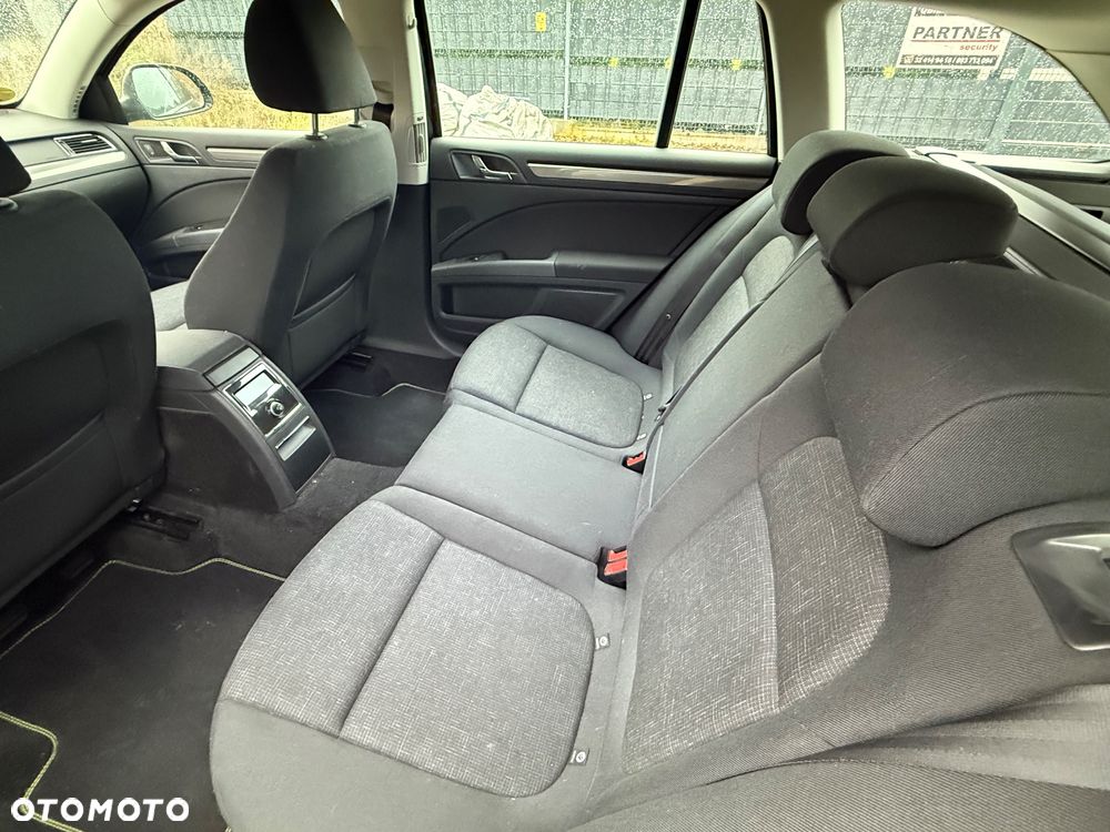 Skoda Superb 1.4 TSI Active - 7