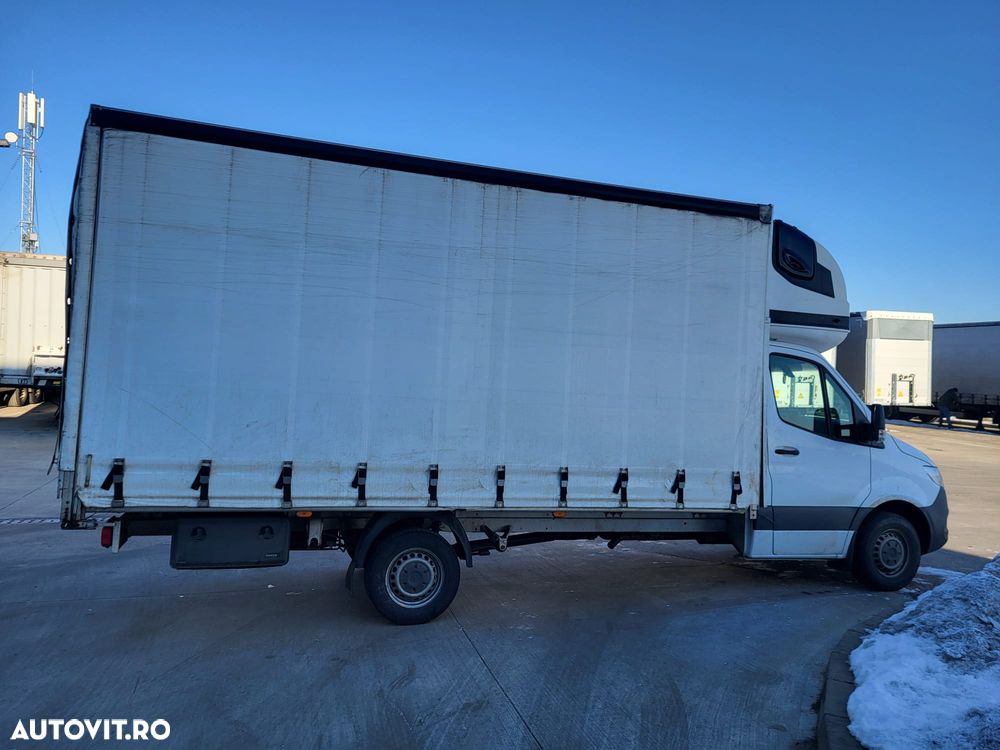 Mercedes-Benz SPRINTER - 4