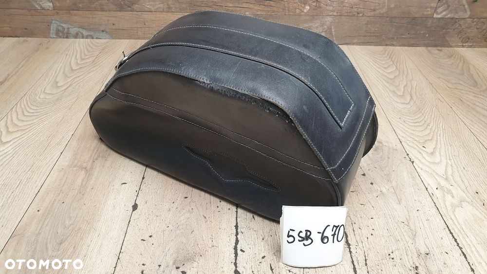 Sakwa kufer prawy Suzuki Intruder - 1