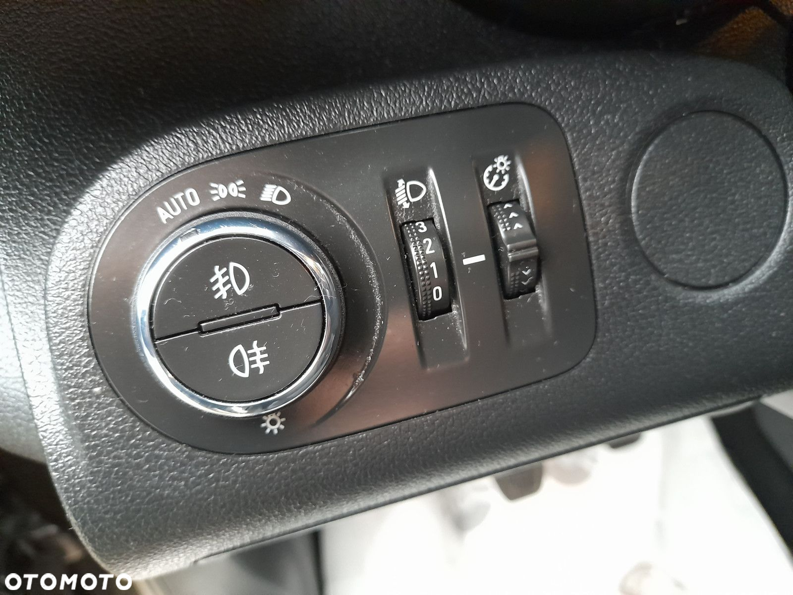 Opel Combo - 12