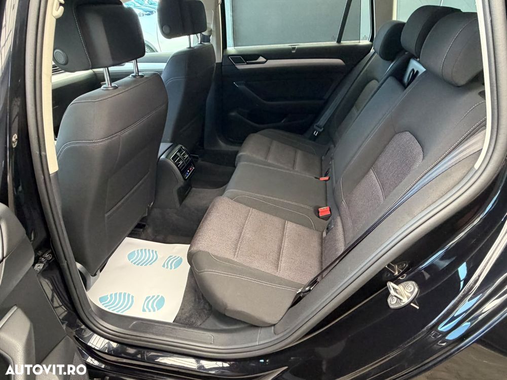 Volkswagen Passat 2.0 TDI DSG Comfortline - 10