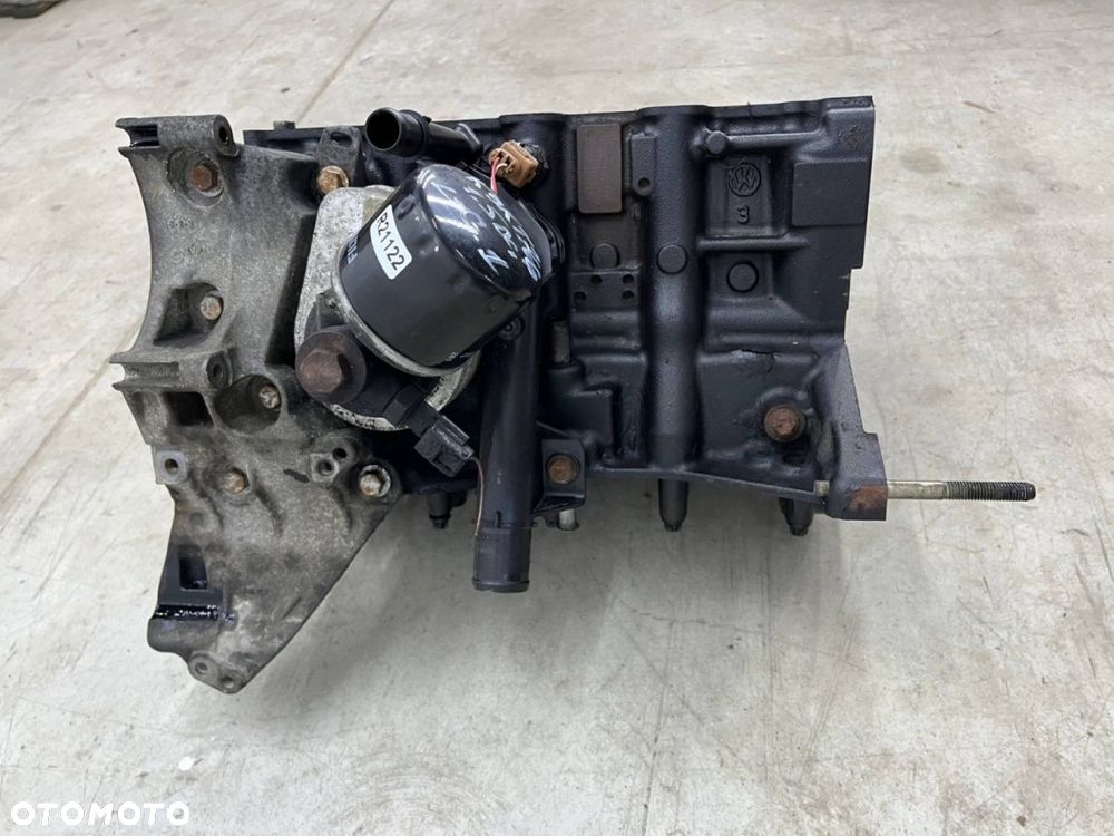 Blok silnika Renault Clio Scenic Kangoo Logan Sandero Dokker 1.5 dCi. 86km 63kw dół silnika K9KT766 - 10