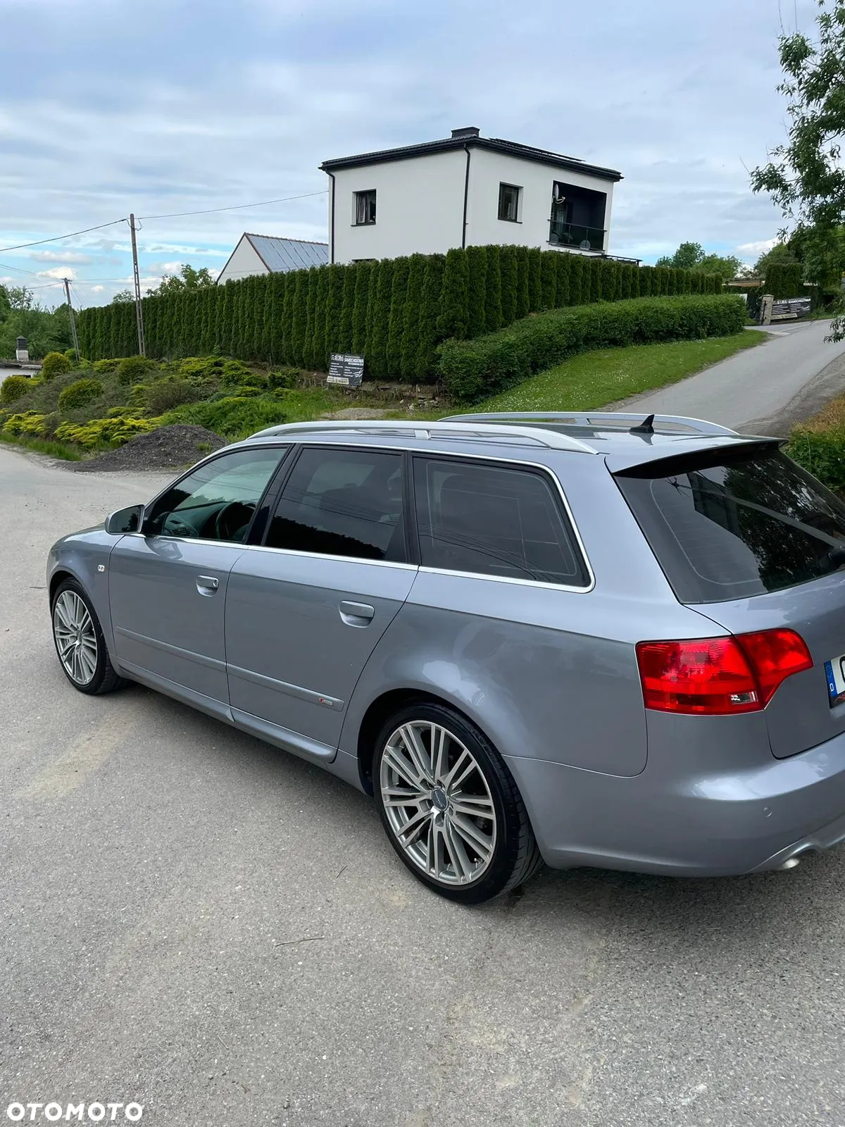 Audi A4 Avant - 4