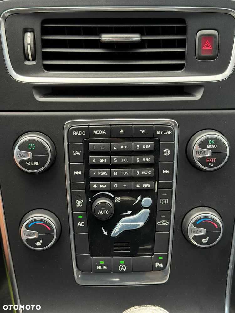 Volvo V60 D3 Drive-E Dynamic Edition (Momentum) - 14