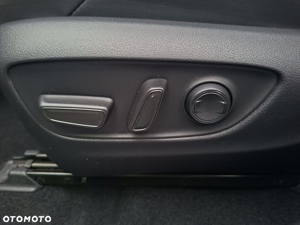 Toyota RAV4 2.5 Hybrid Selection 4x2 - 23