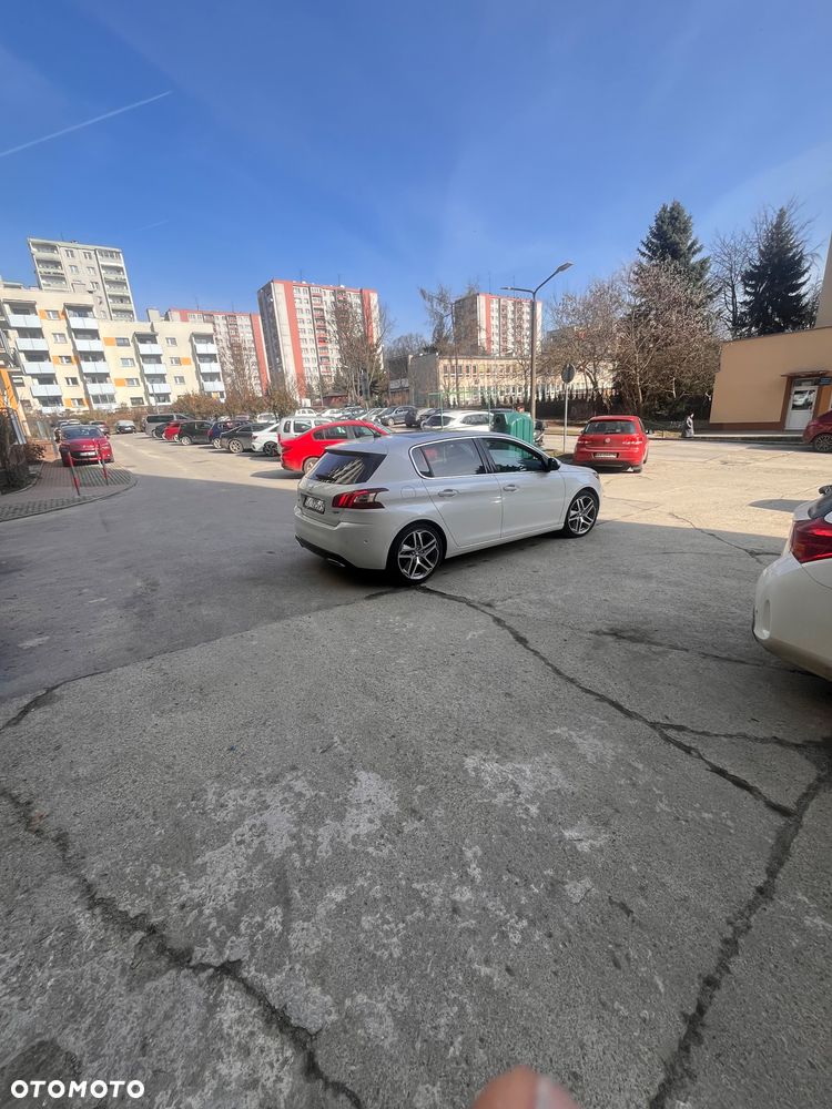 Peugeot 308 1.6 THP Allure - 23
