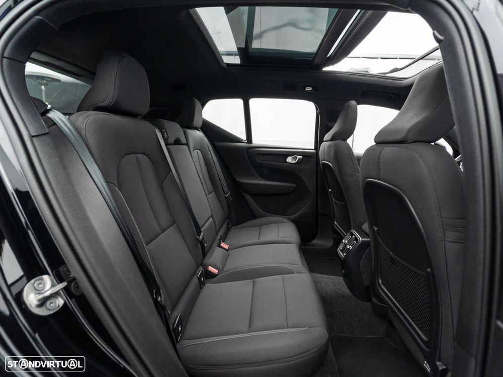 Volvo EX40 82 kWh Single Motor Extended Range Core - 40