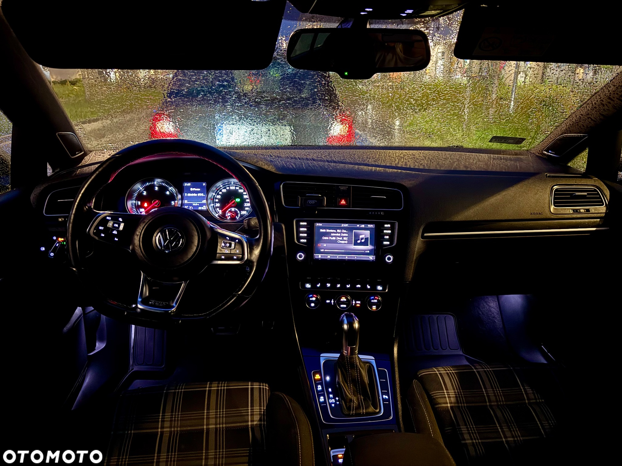 Volkswagen Golf GTD 2.0 TDI SCR DSG - 12
