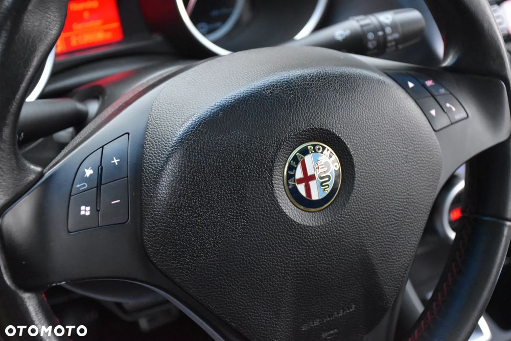 Alfa Romeo Giulietta 1.6 JTDM Distinctive - 19