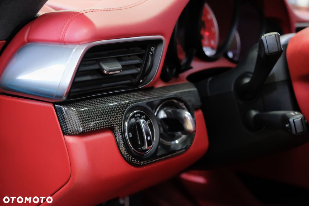 Porsche 911 Turbo S - 17