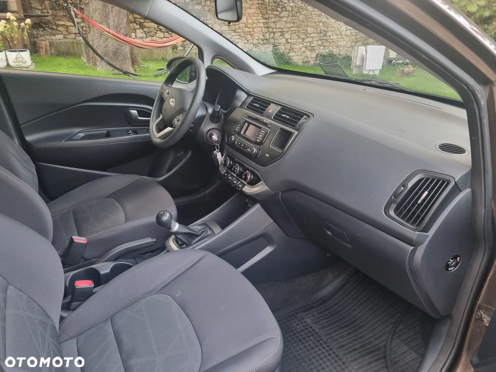 Kia Rio 1.2 Dream-Team Edition - 23