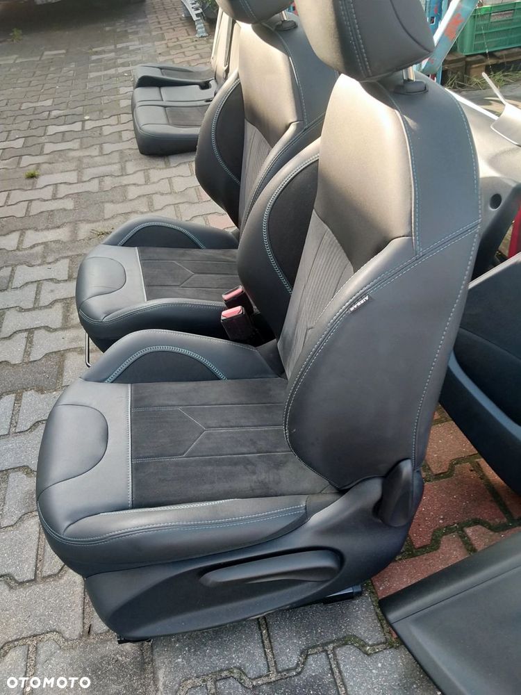 PEUGEOT 2008 FOTEL PRAWY - 2