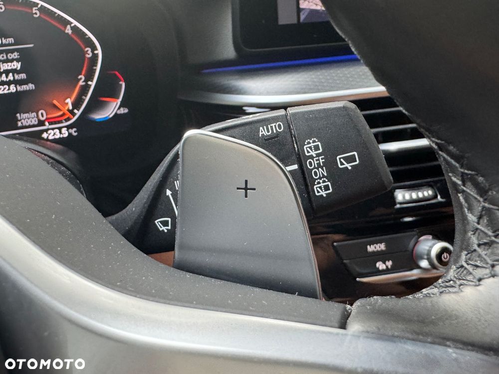 BMW Seria 5 540i xDrive mHEV M Sport sport - 25