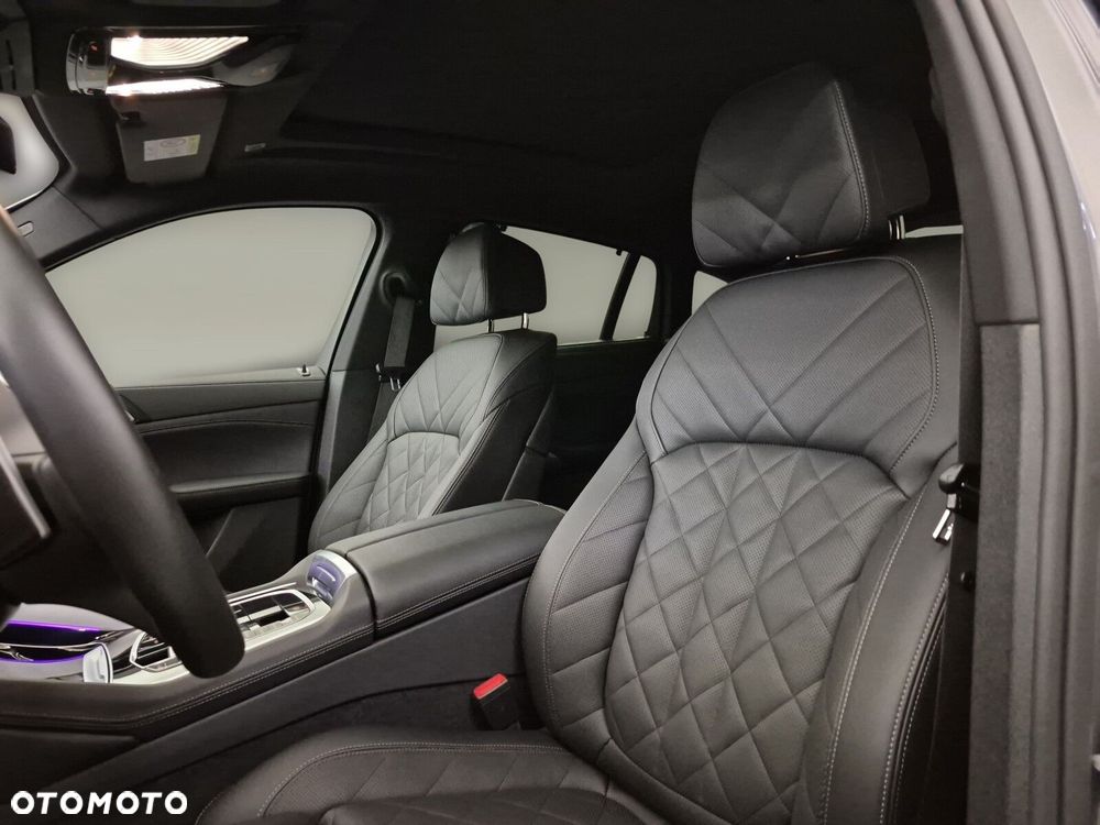 BMW X6 xDrive30d mHEV - 13