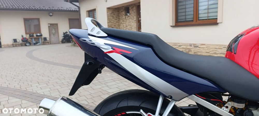 Honda CBR - 24