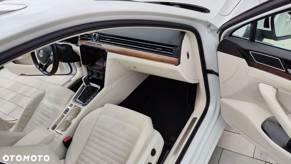 Volkswagen Passat 2.0 TDI Bi-Turbo BMT 4Mot Highline DSG - 13