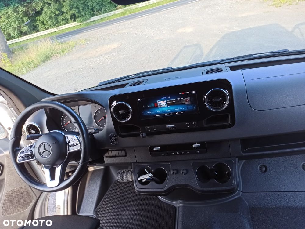 Mercedes-Benz SPRINTER 316CDI 2020R L2H2 AUTOMAT KAMERA 360° KLIMATRONIC TEMPOMAT LEDY KEYLESS GO HAK WEBASTO ŁADNY ZADBANY - 7
