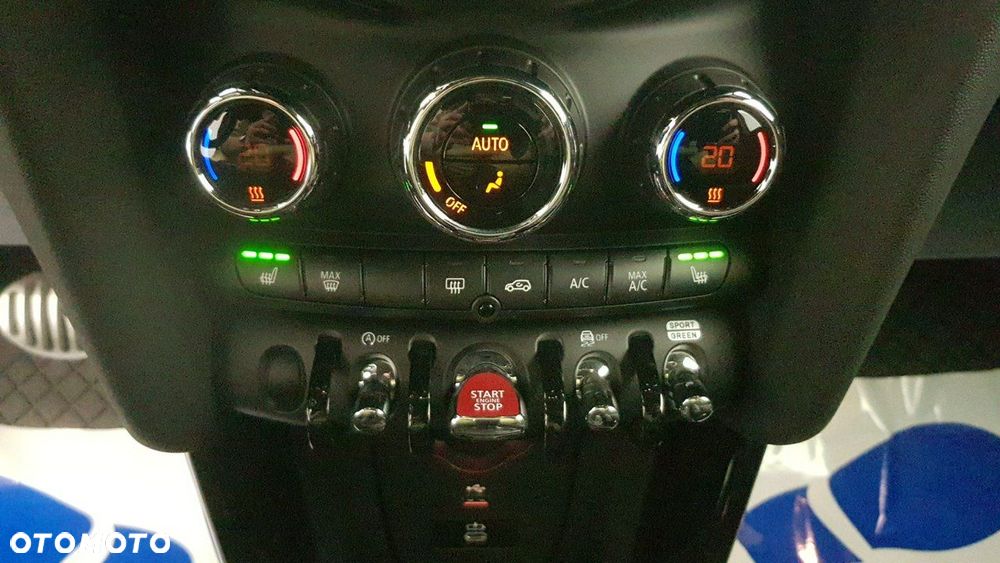 MINI John Cooper Works - 24