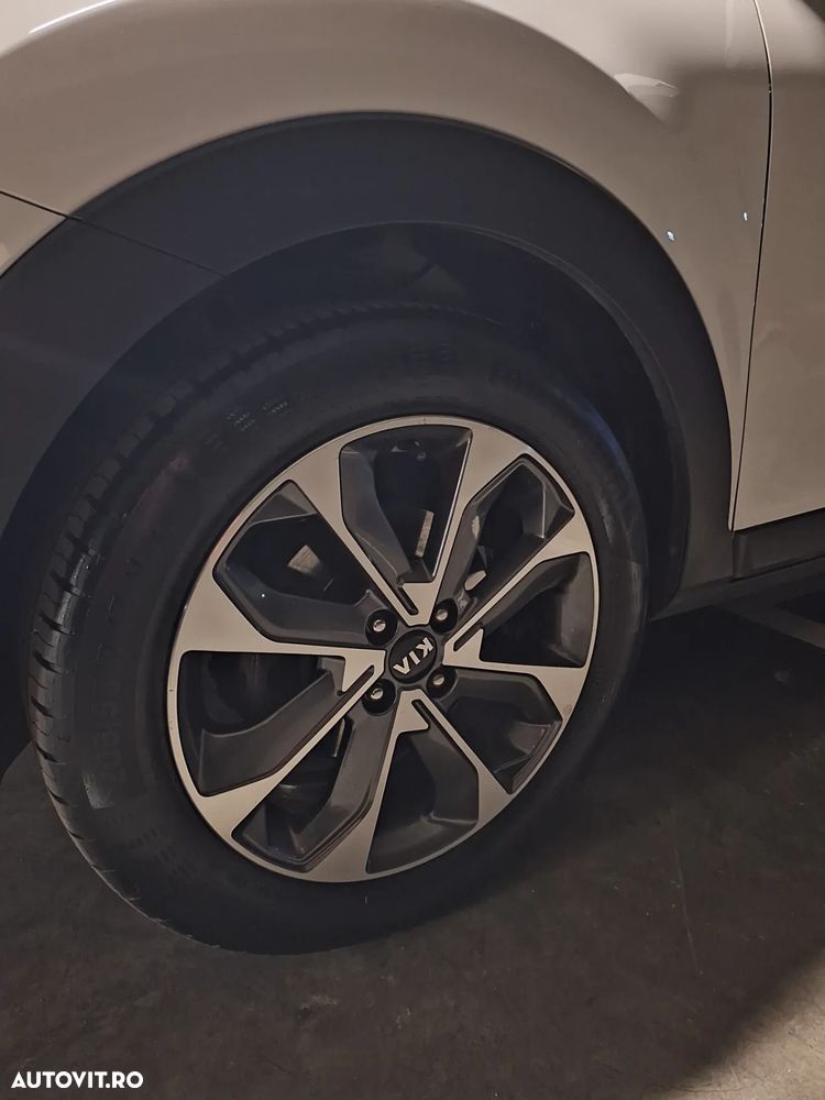 Kia Stonic 1.6 DSL HP Urban - 9